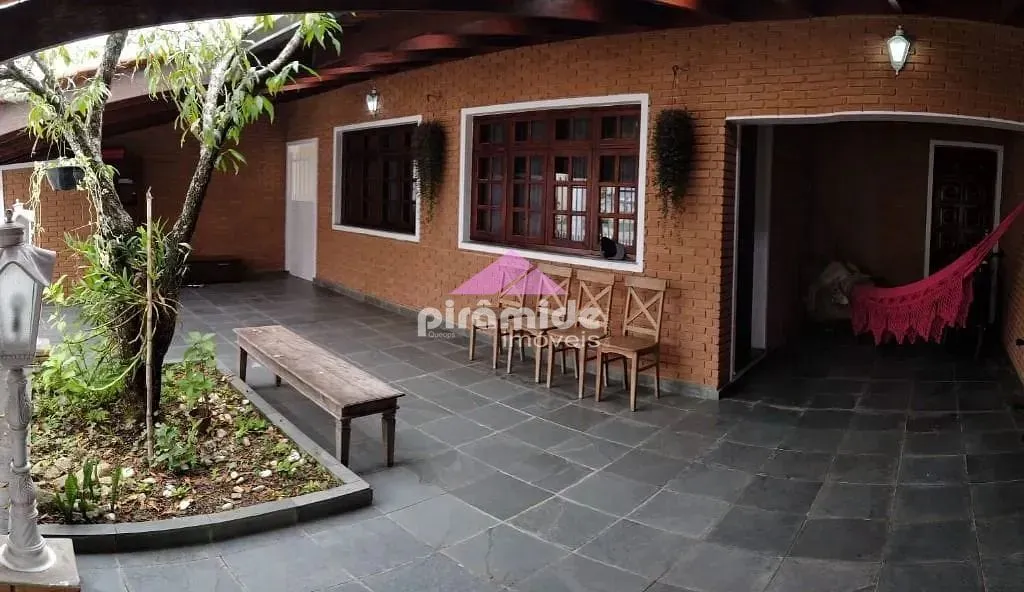 Casa, 4 quartos, 125 m² - Foto 1