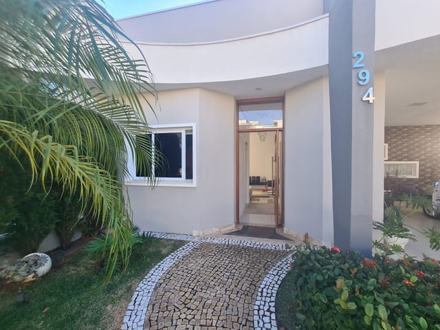 Casa 4 quartos e 4 banheiros, à venda, no bairro Swiss Park em Campinas