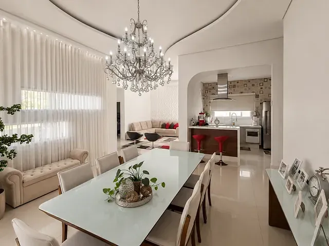 Casa 4 quartos e 4 banheiros, à venda, no bairro Swiss Park em Campinas