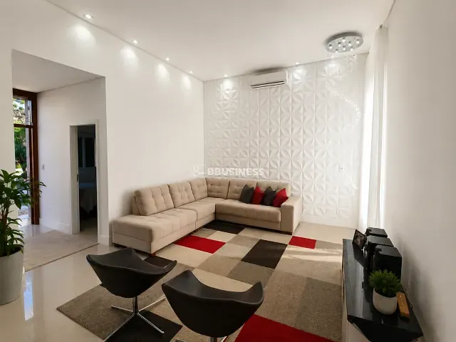 Casa 4 quartos e 4 banheiros, à venda, no bairro Swiss Park em Campinas