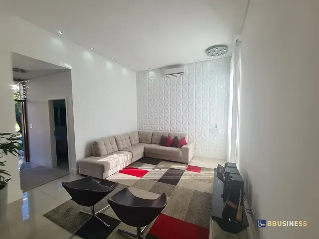 Casa 4 quartos e 4 banheiros, à venda, no bairro Swiss Park em Campinas
