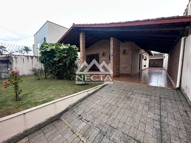 Casa com 143m² 3 quartos e 2 banheiros, à venda, no bairro Jardim Primavera em Caraguatatuba