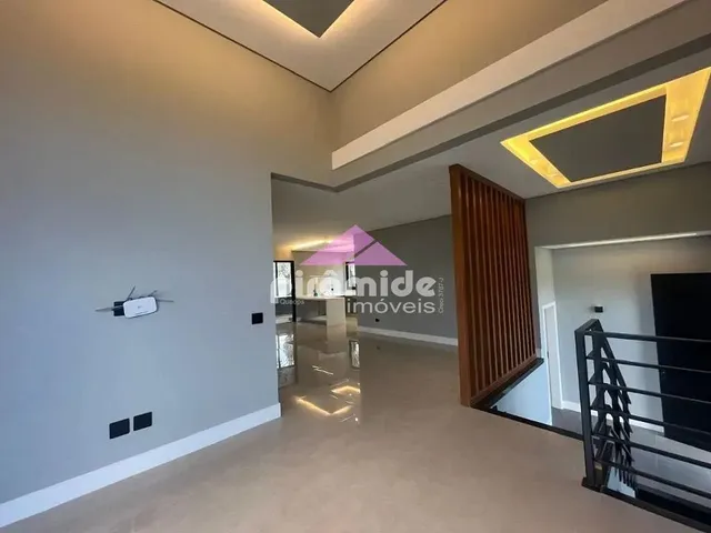 Casa com 480m² 3 quartos e 5 banheiros, à venda, no bairro Urbanova em São José Dos Campos
