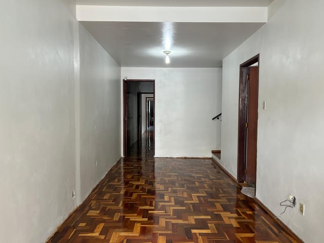 Casa com 228m² 3 quartos e 2 banheiros, à venda, no bairro Centro em Pelotas