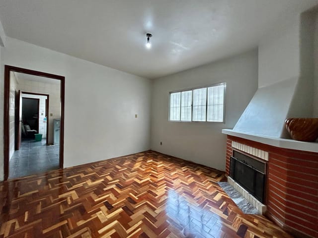 Casa com 228m² 3 quartos e 2 banheiros, à venda, no bairro Centro em Pelotas