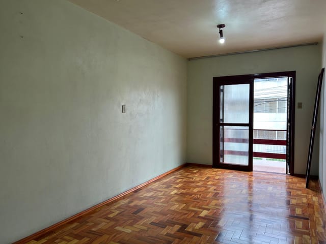 Casa com 228m² 3 quartos e 2 banheiros, à venda, no bairro Centro em Pelotas