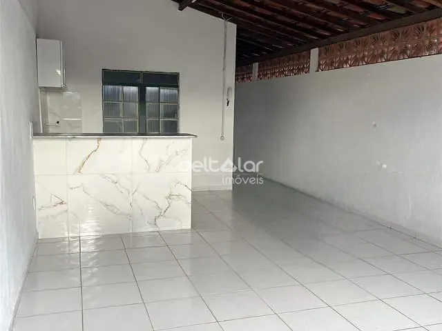 Casa com 135m² 2 quartos e 1 banheiro, para alugar, no bairro Etelvina Carneiro em Belo Horizonte