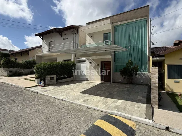 Casa 3 quartos e 3 banheiros, à venda, no bairro Serrotão em Campina Grande
