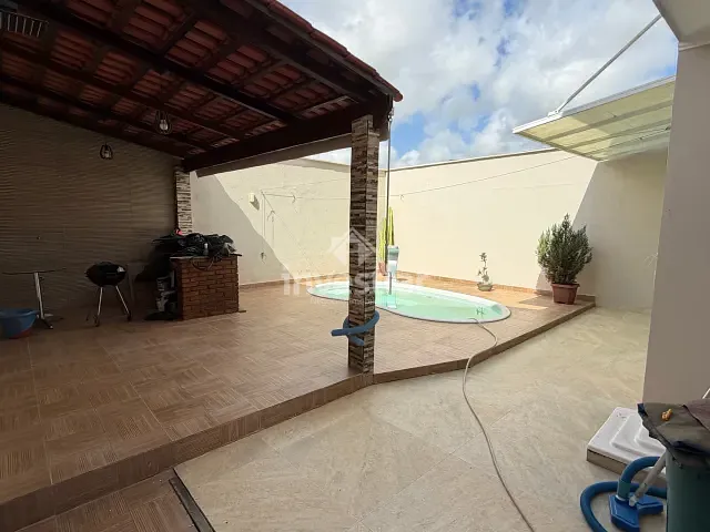 Casa 3 quartos e 3 banheiros, à venda, no bairro Serrotão em Campina Grande