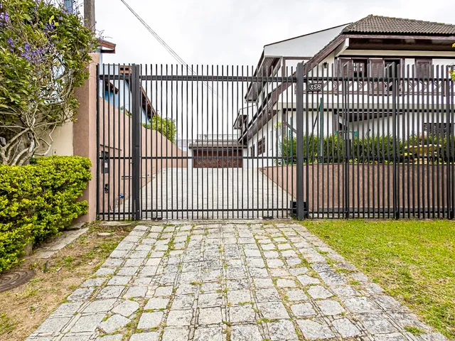 Casa 7 quartos e 4 banheiros, à venda, no bairro Jardim das Américas em Curitiba