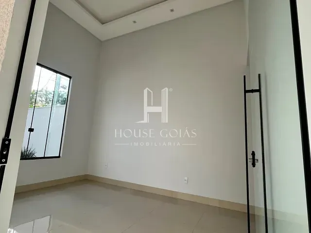 Casa 3 quartos e 3 banheiros, à venda, no bairro Ilda em Aparecida de Goiânia