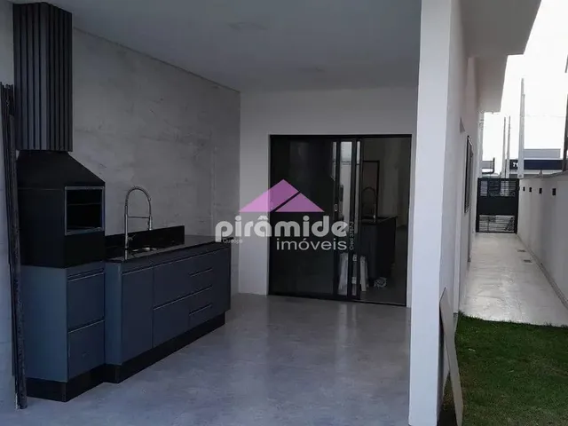 Casa com 300m² 3 quartos e 1 banheiro, à venda, no bairro Residencial Colinas em Caçapava