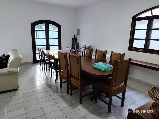 Casa com 420m² 3 quartos e 2 banheiros, à venda, no bairro Rio da Praia em Bertioga
