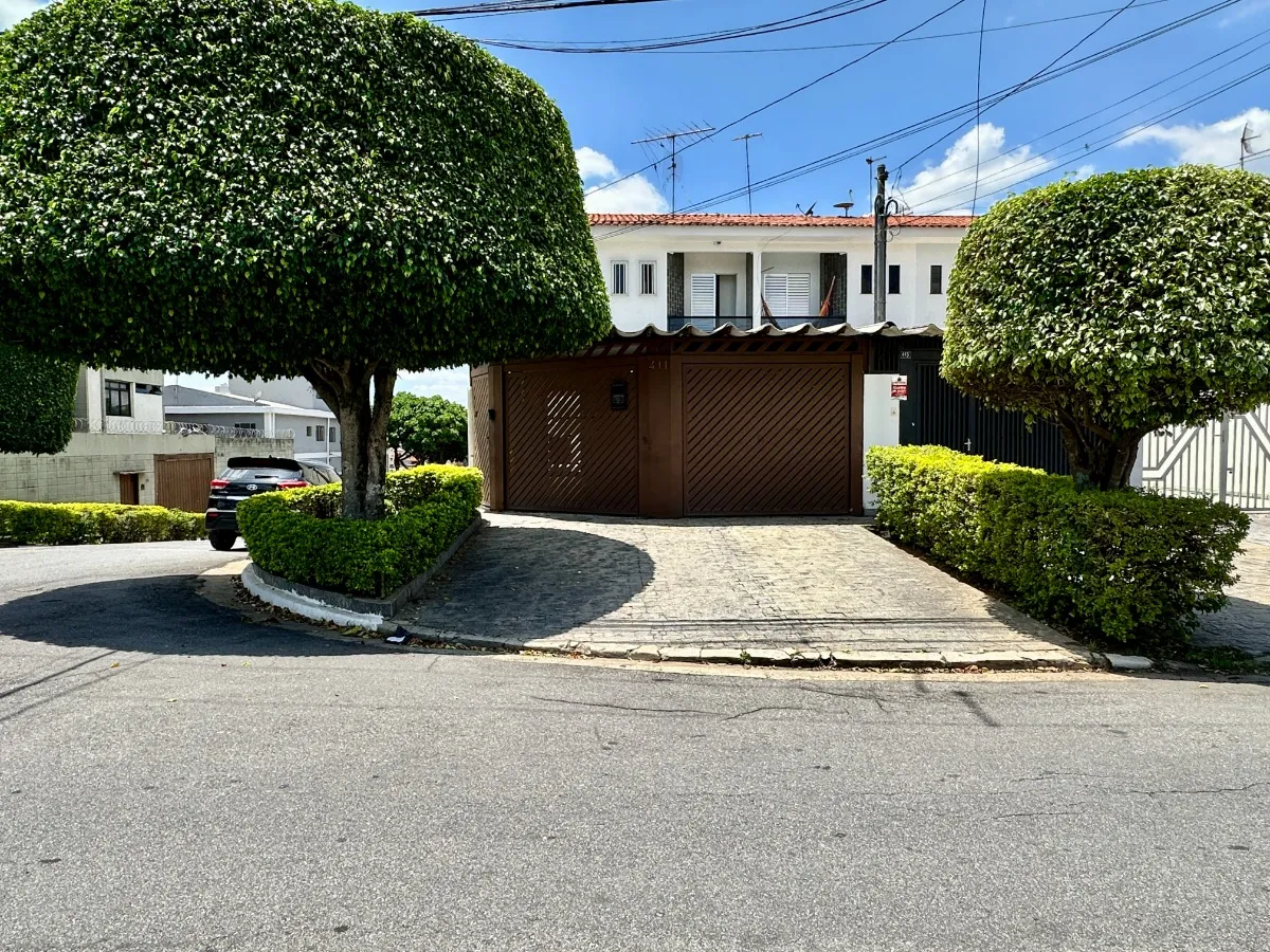 Casa para venda em Jardim Vila Galvão com 3 quartos, sendo 2 suítes, 195m²