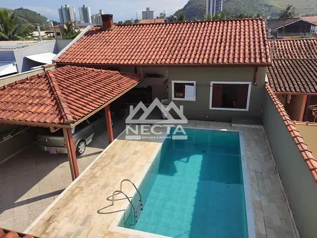 Sobrado com 311m² 3 quartos e 4 banheiros, à venda, no bairro Martim de Sá em Caraguatatuba