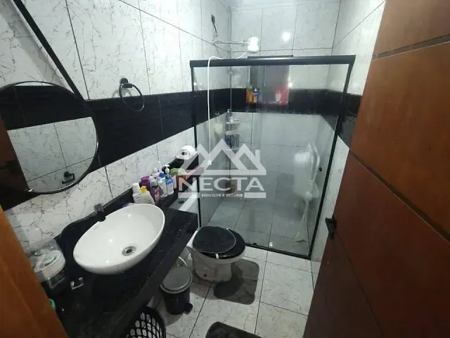 Casa com 200m² 2 quartos e 2 banheiros, à venda, no bairro Jardim Tarumã em Caraguatatuba