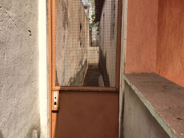 Casa com 244m² 2 quartos e 1 banheiro, à venda, no bairro Vila Jaboticabeiras em Taubaté