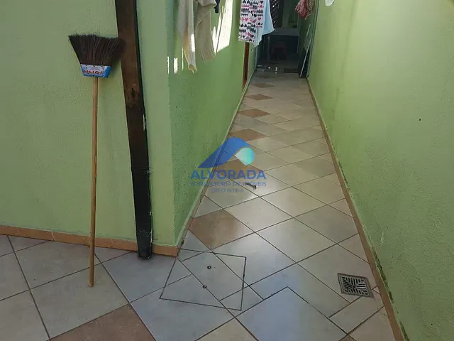 Casa com 300m² 4 quartos e 1 banheiro, à venda, no bairro Cidade Morumbi em São José dos Campos