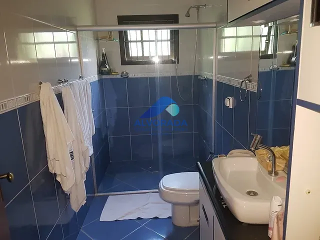 Casa com 300m² 4 quartos e 1 banheiro, à venda, no bairro Cidade Morumbi em São José dos Campos