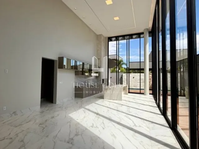 Casa com 475m² 4 quartos e 6 banheiros, à venda, no bairro Fazenda Vau das Pombas em Goiânia