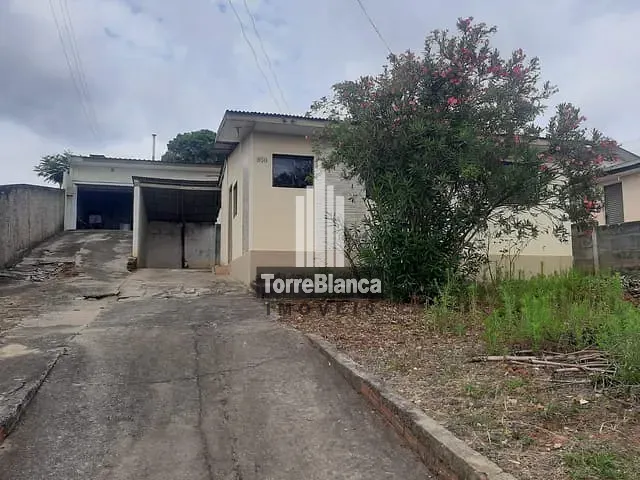 Casa com 534m² 4 quartos e 1 banheiro, à venda, no bairro Contorno em Ponta Grossa