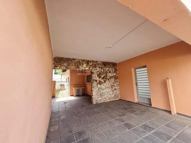 Casa com 300m² 3 quartos e 3 banheiros, à venda, no bairro Vila Hortência em Sorocaba