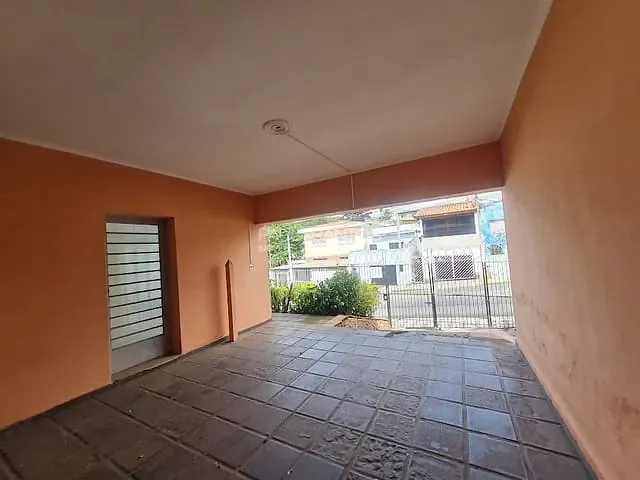 Casa com 300m² 3 quartos e 3 banheiros, à venda, no bairro Vila Hortência em Sorocaba