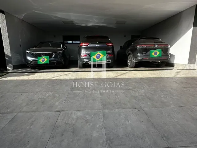 Casa com 370m² 4 quartos e 1 banheiro, à venda, no bairro Nova Suiça em Goiânia