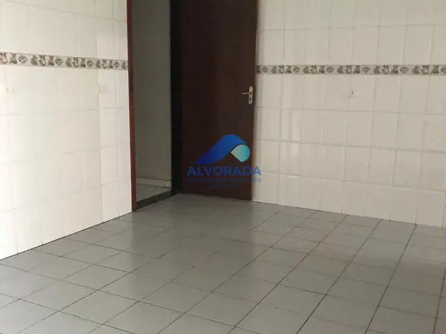 Casa com 125m² 3 quartos e 1 banheiro, à venda, no bairro Jardim das Indústrias em São José dos Campos