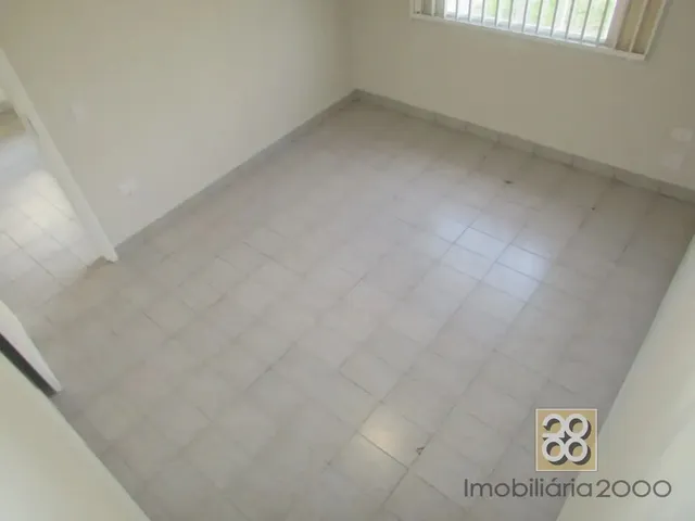 Casa 3 quartos e 1 banheiro, para alugar, no bairro Bom Retiro em Curitiba