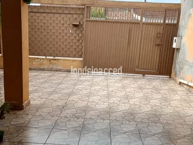 Casa com 253m² 3 quartos e 2 banheiros, à venda, no bairro Conjunto Habitacional José Giordano em Londrina