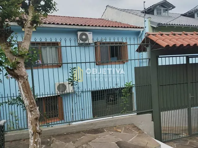 Casa 4 quartos e 4 banheiros, à venda, no bairro Vila Nova em Porto Alegre