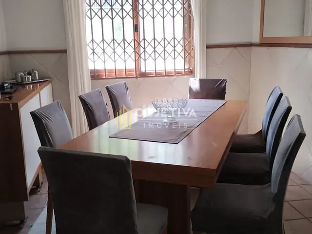 Casa 4 quartos e 4 banheiros, à venda, no bairro Vila Nova em Porto Alegre