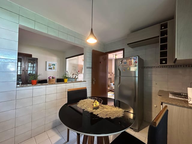Casa com 1000m² 3 quartos e 4 banheiros, à venda, no bairro Laranjal em Pelotas