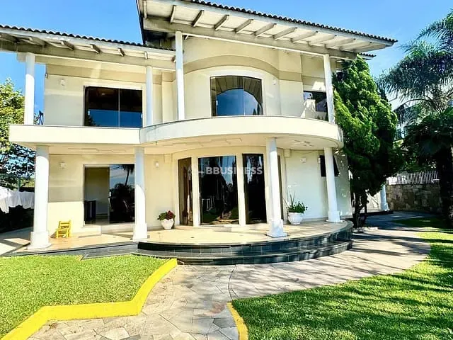 Casa 4 quartos e 5 banheiros, à venda, no bairro Esplanada em Caxias do Sul