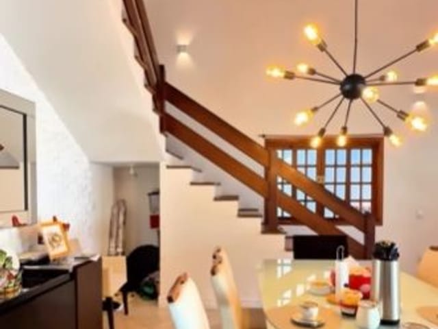 Casa com 252m² 4 quartos e 2 banheiros, à venda, no bairro Urbanova em São José dos Campos