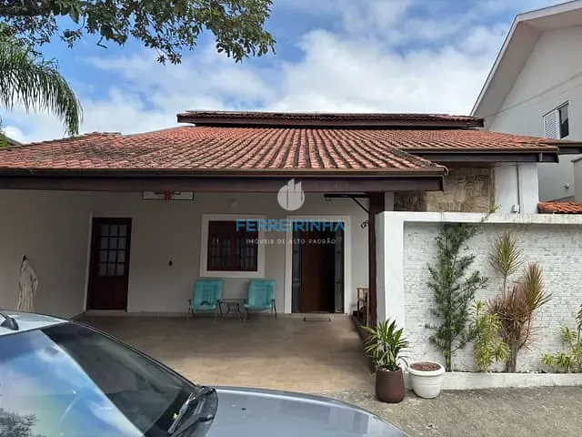 Casa com 252m² 4 quartos e 2 banheiros, à venda, no bairro Urbanova em São José dos Campos