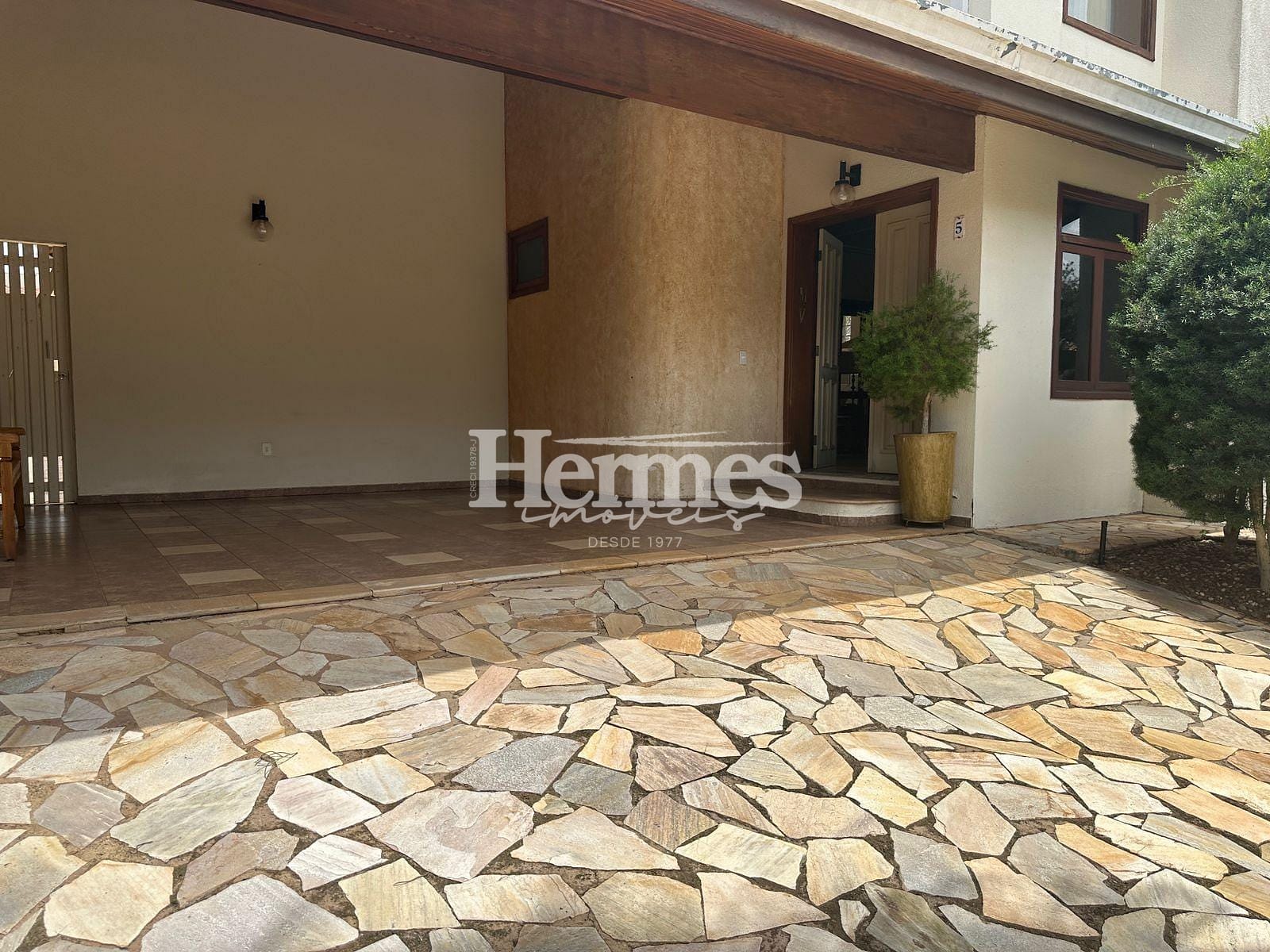 Casa, 3 quartos, 254 m² - Foto 2