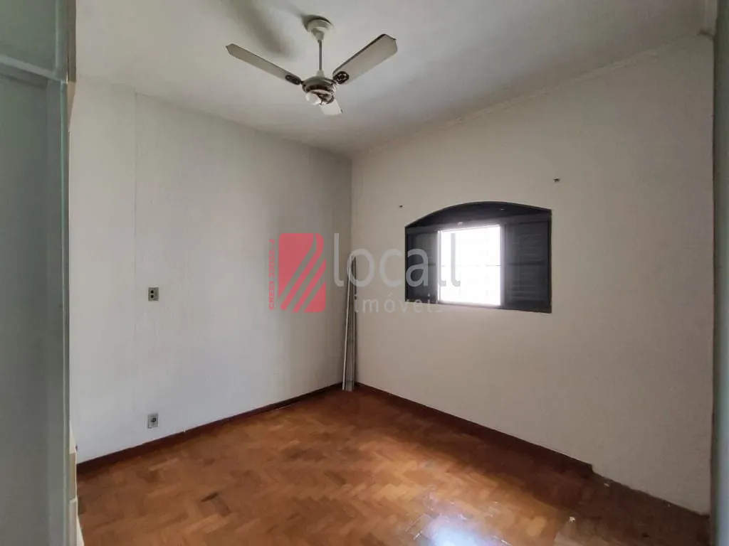 Casa com 3 quartos à venda e aluguel, 240m² — foto 7 de 18