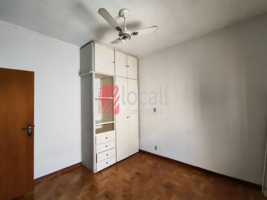 Casa com 3 quartos à venda e aluguel, 240m² — foto 9 de 18