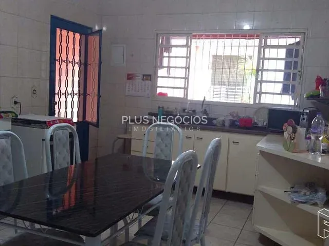 Casa com 250m² 3 quartos e 4 banheiros, à venda, no bairro Wanel Ville em Sorocaba