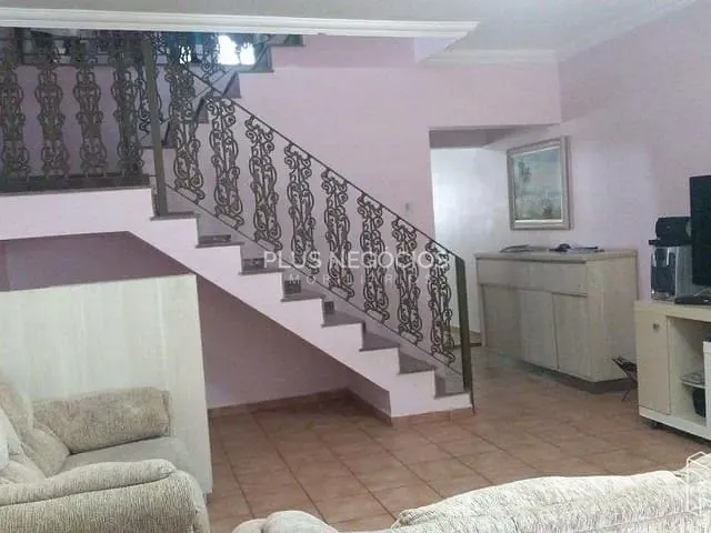 Casa com 250m² 3 quartos e 4 banheiros, à venda, no bairro Wanel Ville em Sorocaba