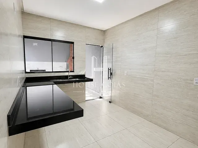 Casa com 185m² 3 quartos e 2 banheiros, à venda, no bairro Solange Park II em Goiânia