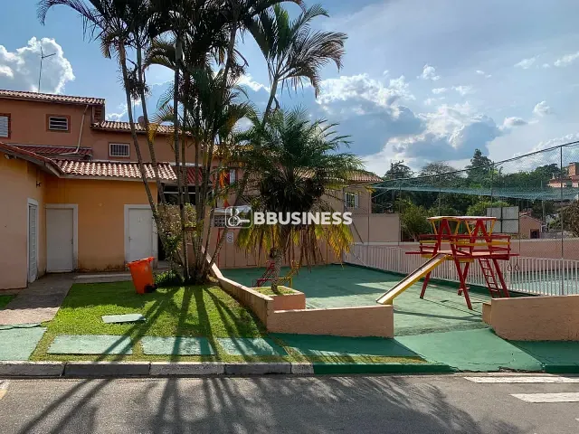 Casa 2 quartos e 2 banheiros, à venda, no bairro Jardim Petrópolis em Cotia