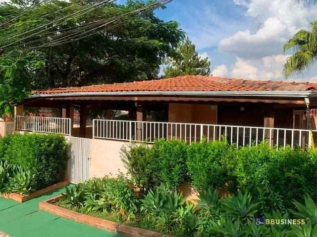 Casa 2 quartos e 2 banheiros, à venda, no bairro Jardim Petrópolis em Cotia