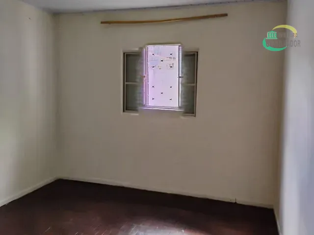 Casa com 300m² 2 quartos e 1 banheiro, à venda, no bairro Vila Joaquim Inácio em Campinas