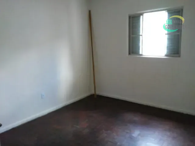 Casa com 300m² 2 quartos e 1 banheiro, à venda, no bairro Vila Joaquim Inácio em Campinas