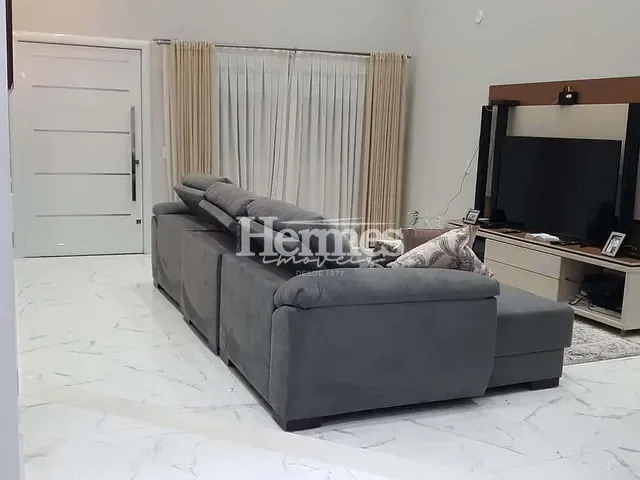 Casa com 300m² 4 quartos e 3 banheiros, à venda, no bairro João Aranha em Paulínia