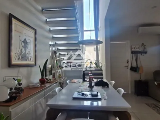 Casa com 83m² 2 quartos e 3 banheiros, à venda, no bairro Jardim Britânia em Caraguatatuba