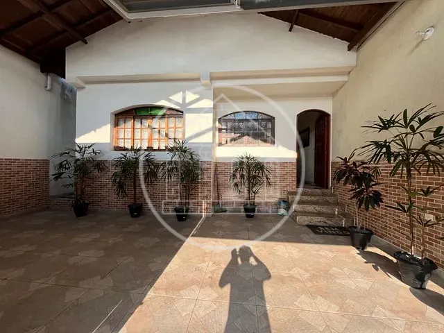 Casa com 240m² 3 quartos e 4 banheiros, à venda, no bairro Parque Alto do Rio Bonito em São Paulo